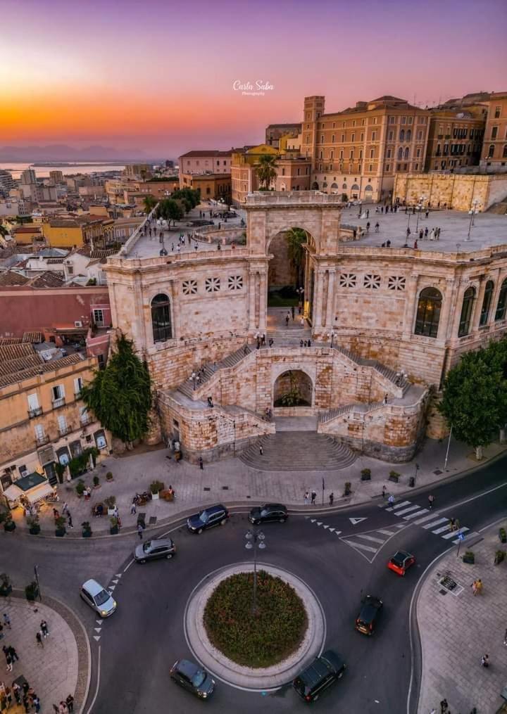 Lu House Appartamento Bastione Cagliari Esterno foto